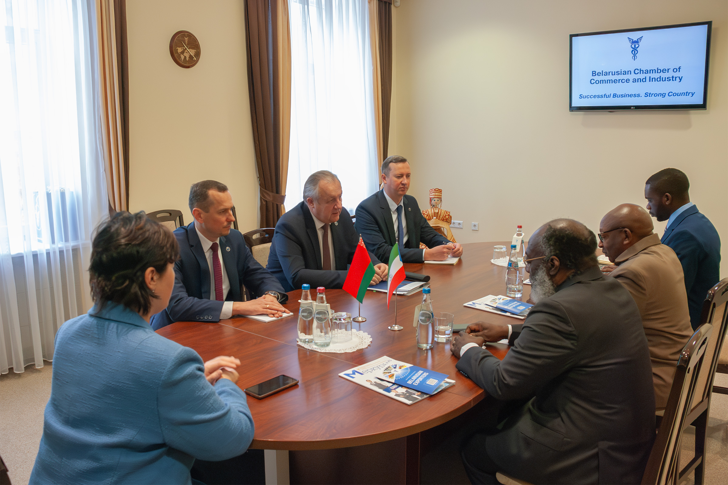 Сустрэча з дэлегацыяй Рэспублікі Экватарыяльная Гвінея Сустрэча з дэлегацыяй Рэспублікі Экватарыяльная Гвінея