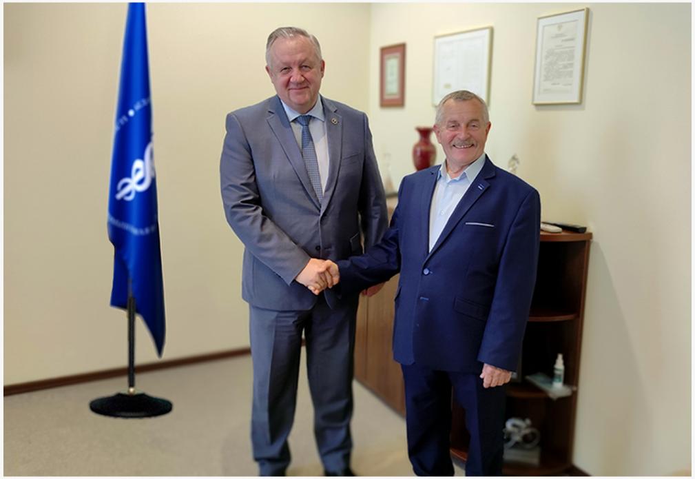 Chairman Mikhael Miatlikov meets with Chairman of the Polish-Belarusian CCI Kazimierz Zdunowski Chairman Mikhael Miatlikov meets with Chairman of the Polish-Belarusian CCI Kazimierz Zdunowski