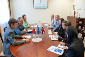 Chairman Mikhael Miatlikov meets with the representatives of the Ministry of Foreign Affairs of Thailand